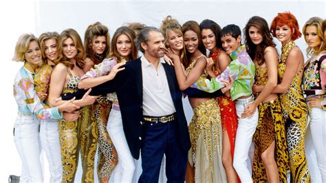 top model versace anni 90|gianni versace supermodels.